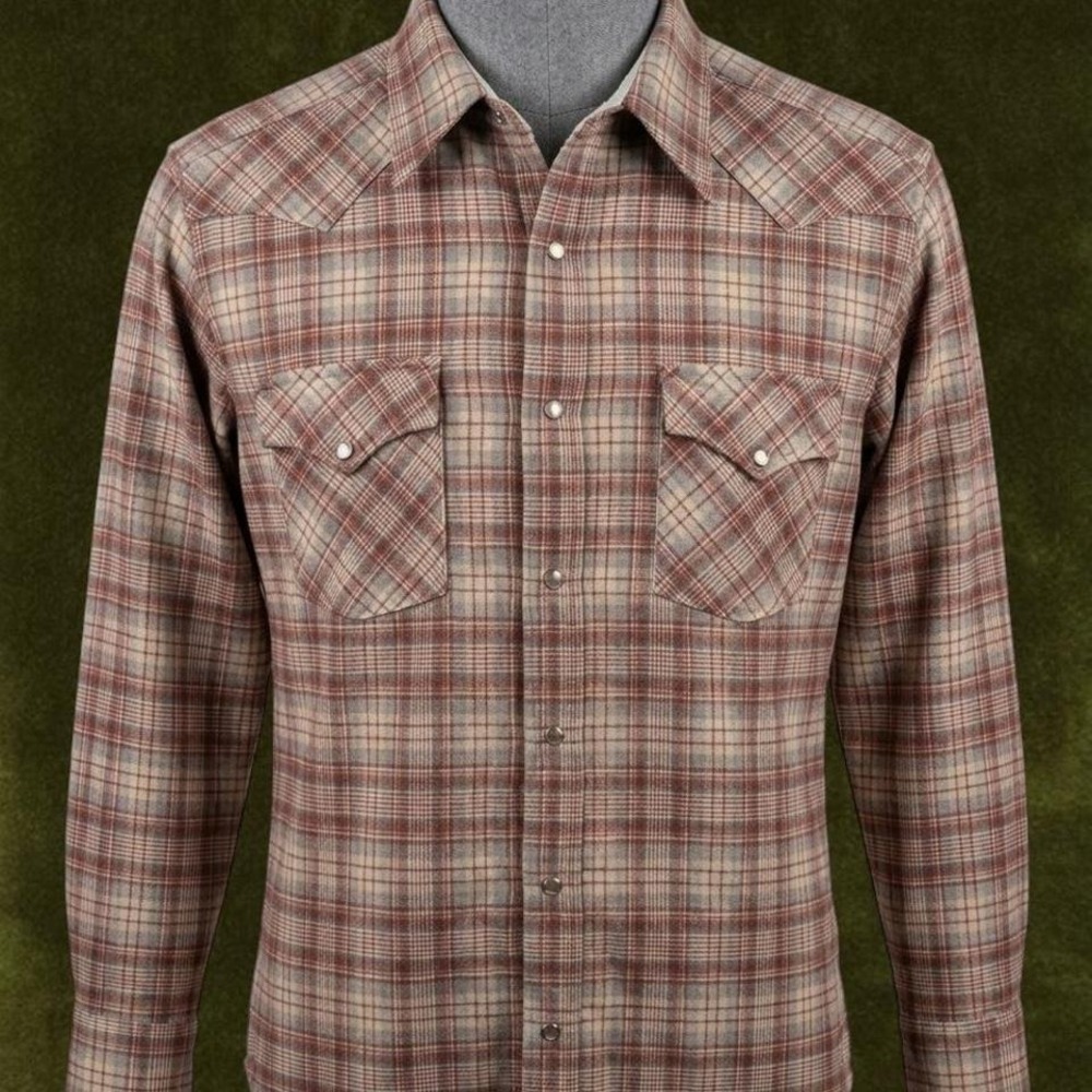 True Vintage 1970s Pearl Snap PENDLETON 100% wool flannel Large